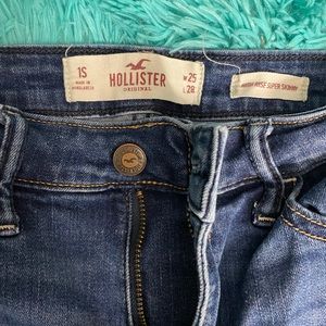 Hollister jeans